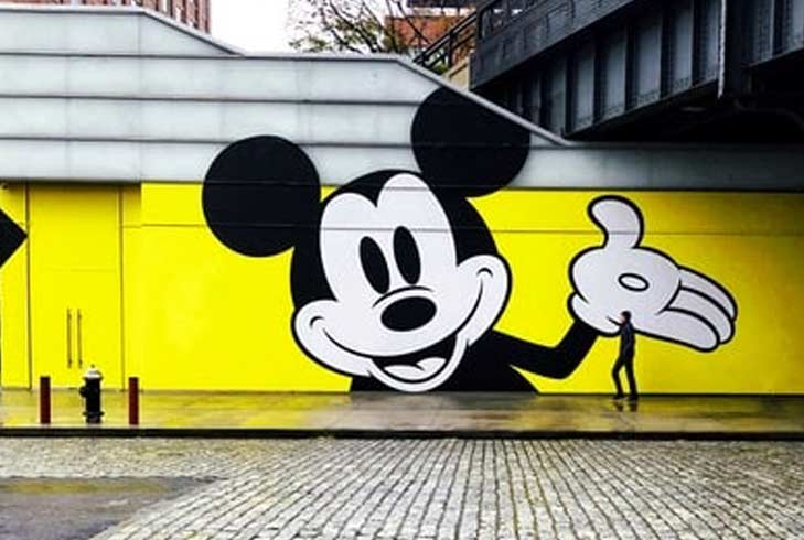 En la imagen un mural de Mickey realizado en Villalba en 2010